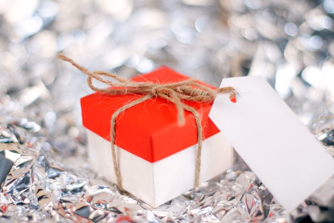 How Giftly's AI Predicts the Perfect Present for Every Personality